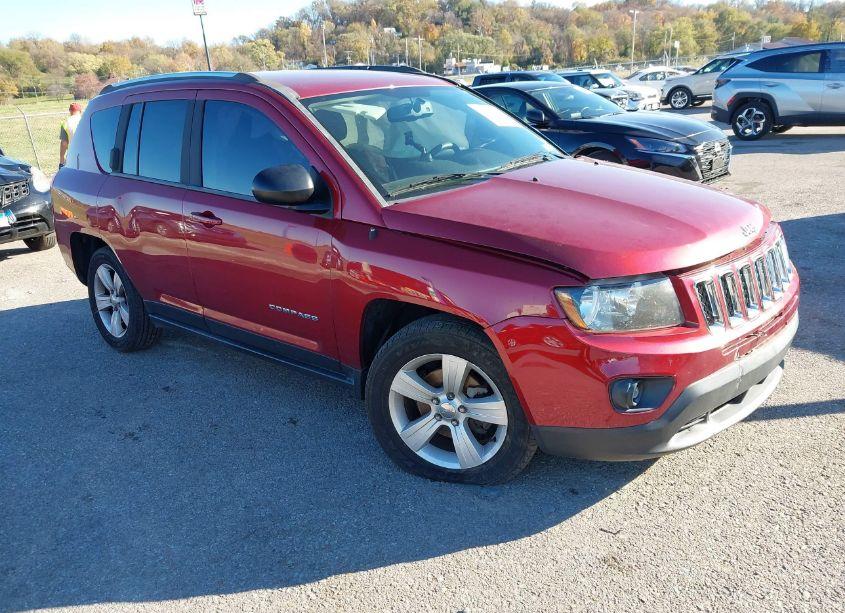 2014 Jeep Compass SPORT (VIN 1C4NJDBB8ED825633) main photo