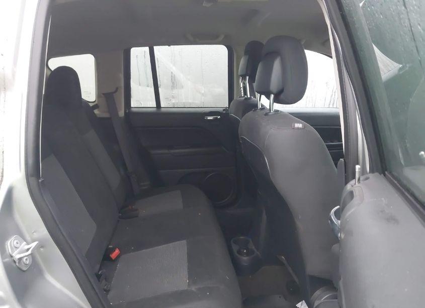 Photo 8 of 2016 Jeep Compass SPORT (VIN 1C4NJDBB8GD714311)