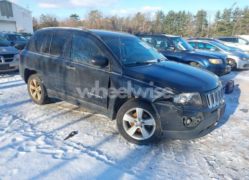 2016 Jeep Compass SPORT (VIN 1C4NJDBB8GD807586) main photo