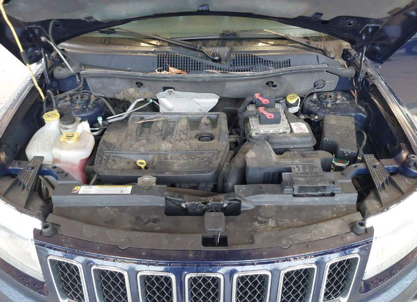 Photo 10 of 2013 Jeep Compass SPORT (VIN 1C4NJDBB9DD189741)