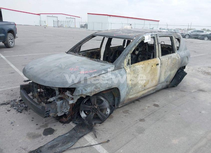 Photo 2 of 2014 Jeep Compass SPORT (VIN 1C4NJDBB9ED565534)