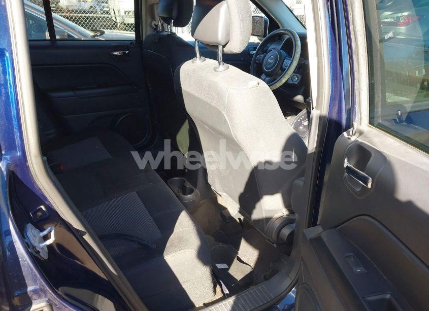 Photo 8 of 2015 Jeep Compass SPORT (VIN 1C4NJDBB9FD321402)