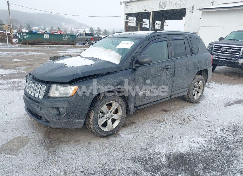 Photo 2 of 2013 Jeep Compass SPORT (VIN 1C4NJDBBXDD174634)