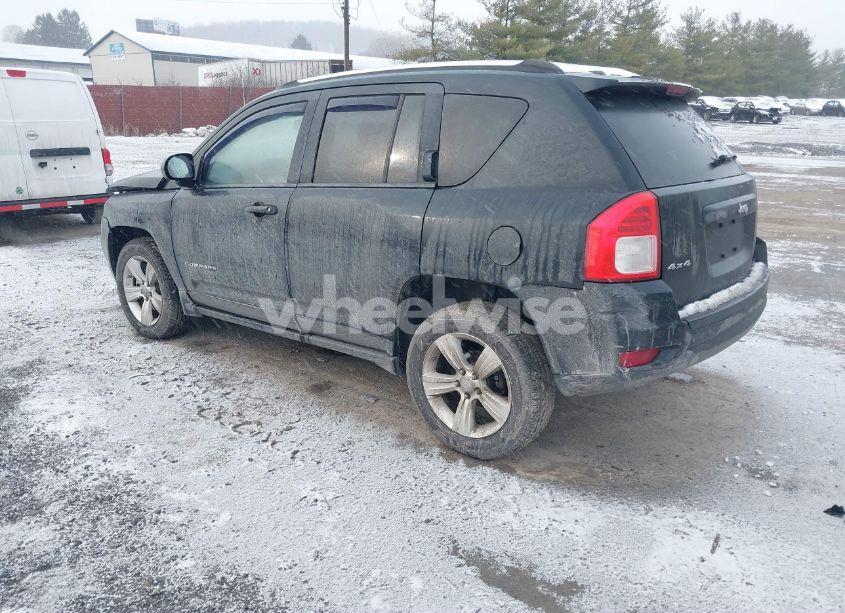 Photo 3 of 2013 Jeep Compass SPORT (VIN 1C4NJDBBXDD174634)