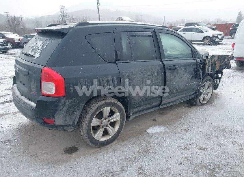 Photo 4 of 2013 Jeep Compass SPORT (VIN 1C4NJDBBXDD174634)