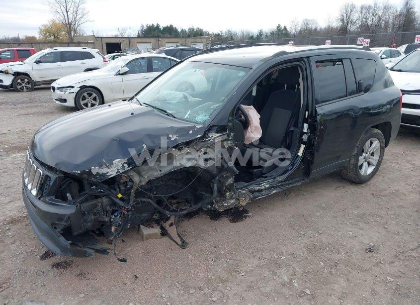 Photo 2 of 2014 Jeep Compass SPORT (VIN 1C4NJDBBXED621349)