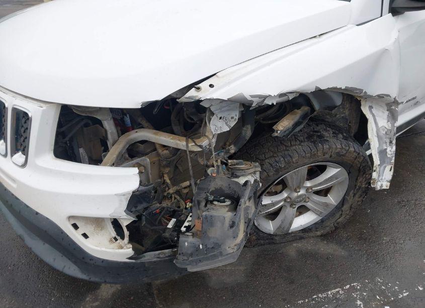 Photo 6 of 2014 Jeep Compass SPORT (VIN 1C4NJDBBXED827349)