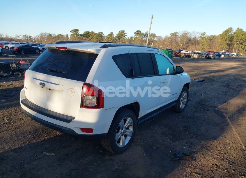 Photo 4 of 2014 Jeep Compass SPORT (VIN 1C4NJDBBXED879581)