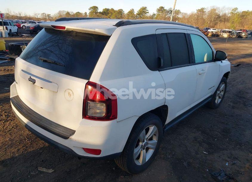 Photo 6 of 2014 Jeep Compass SPORT (VIN 1C4NJDBBXED879581)