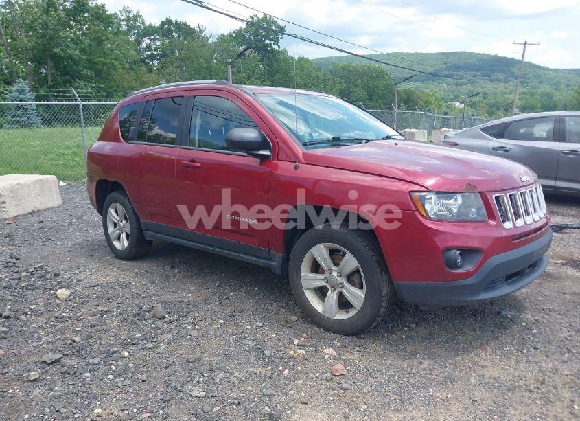 2014 Jeep Compass SPORT (VIN 1C4NJDBBXED924079) main photo