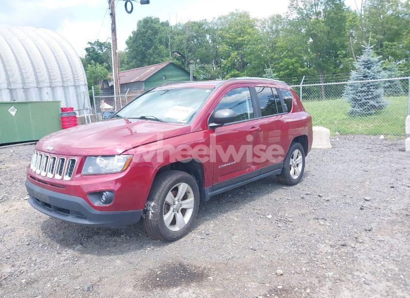 Photo 2 of 2014 Jeep Compass SPORT (VIN 1C4NJDBBXED924079)