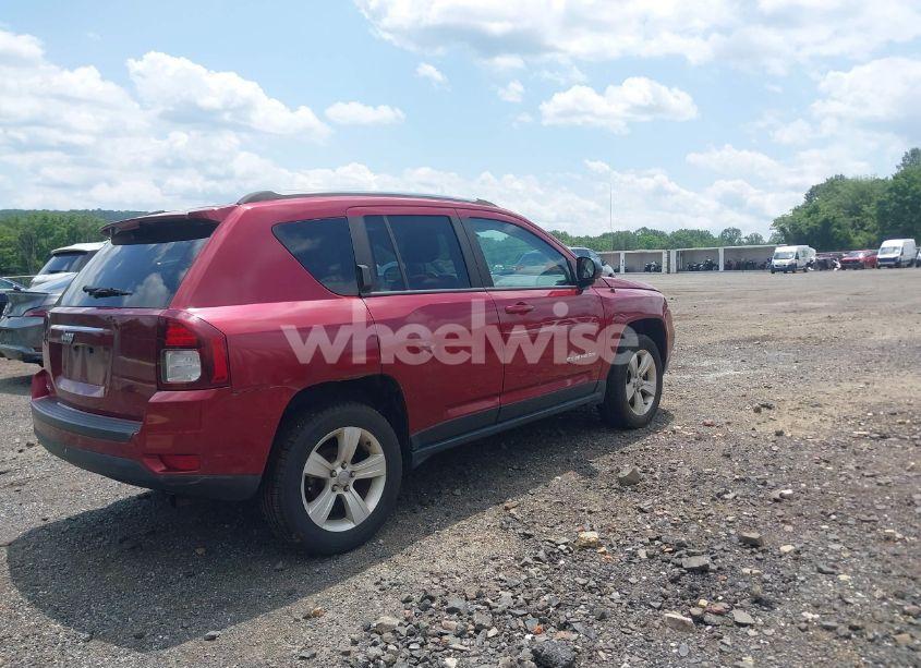 Photo 4 of 2014 Jeep Compass SPORT (VIN 1C4NJDBBXED924079)