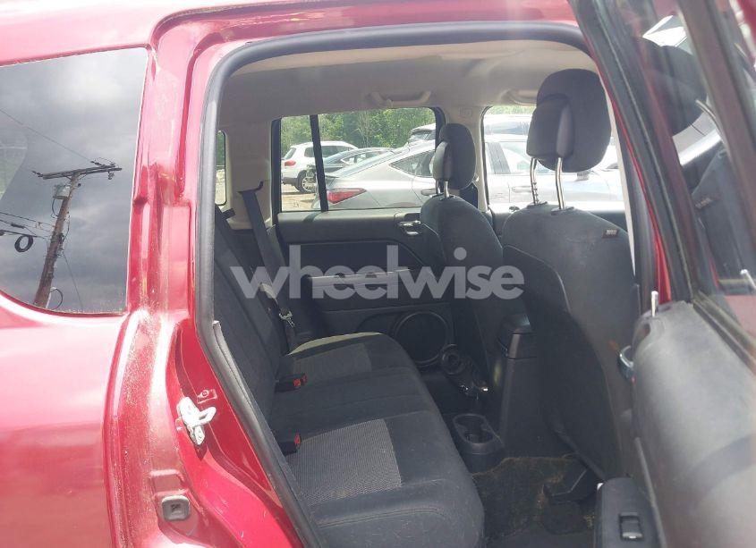 Photo 8 of 2014 Jeep Compass SPORT (VIN 1C4NJDBBXED924079)