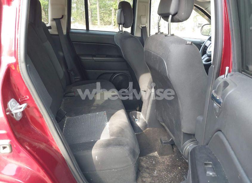 Photo 8 of 2016 Jeep Compass SPORT (VIN 1C4NJDBBXGD501568)