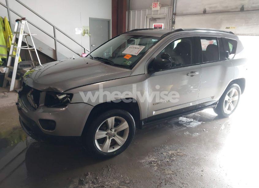 Photo 2 of 2016 Jeep Compass SPORT (VIN 1C4NJDBBXGD518399)