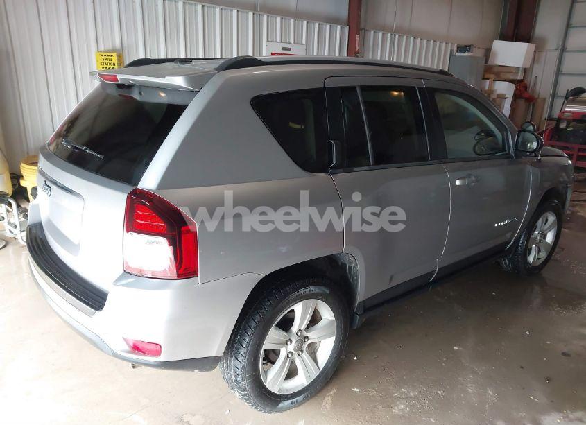 Photo 4 of 2016 Jeep Compass SPORT (VIN 1C4NJDBBXGD518399)