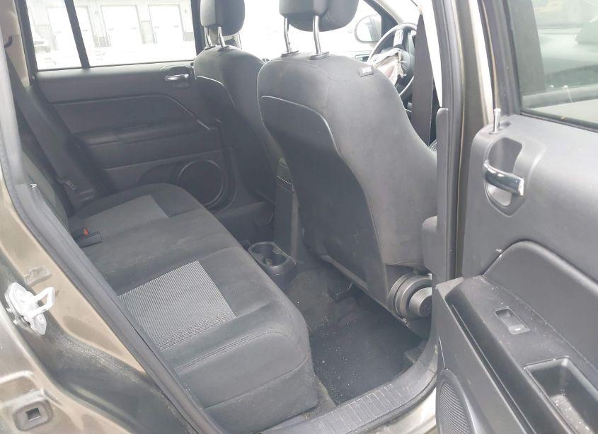 Photo 8 of 2016 Jeep Compass SPORT (VIN 1C4NJDBBXGD521545)