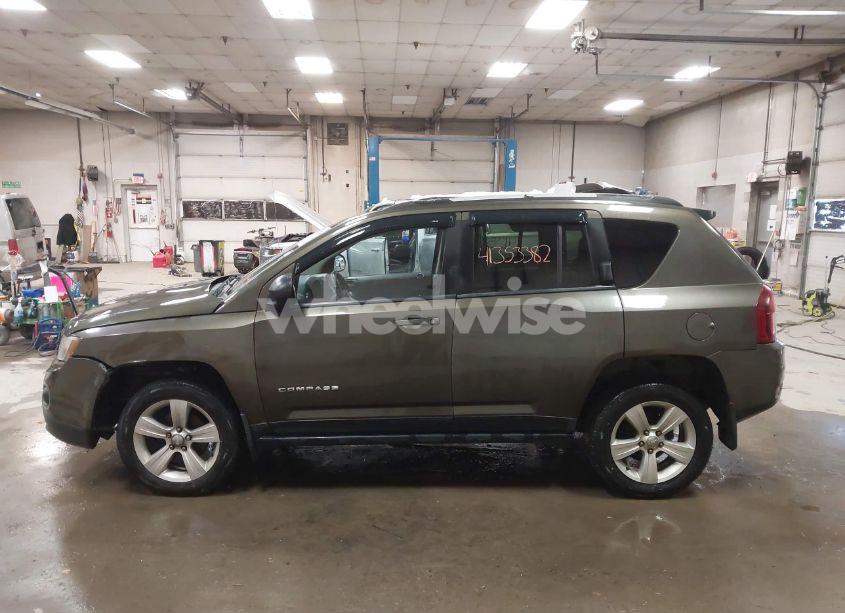 Photo 15 of 2016 Jeep Compass SPORT (VIN 1C4NJDBBXGD566405)