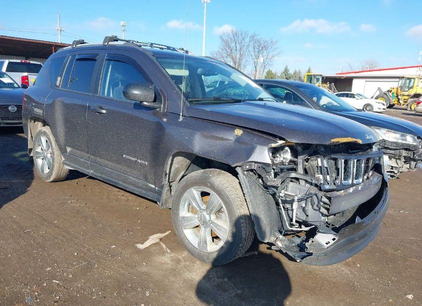 2017 Jeep Compass SPORT (VIN 1C4NJDBBXHD142692) main photo