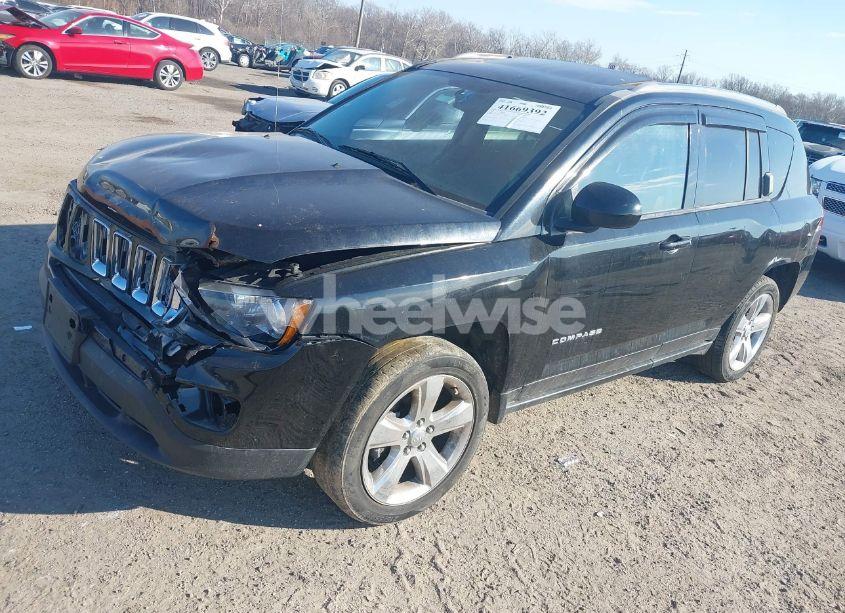 Photo 2 of 2014 Jeep Compass LIMITED (VIN 1C4NJDCB0ED846975)