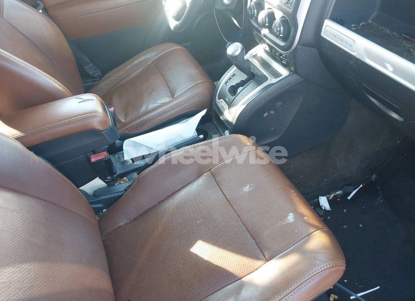 Photo 5 of 2014 Jeep Compass LIMITED (VIN 1C4NJDCB0ED846975)