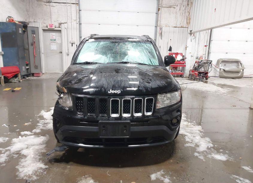 Photo 11 of 2013 Jeep Compass LIMITED (VIN 1C4NJDCB2DD228622)