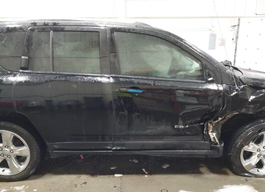 Photo 12 of 2013 Jeep Compass LIMITED (VIN 1C4NJDCB2DD228622)