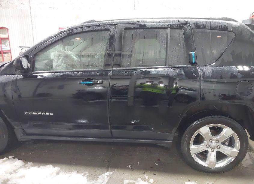 Photo 13 of 2013 Jeep Compass LIMITED (VIN 1C4NJDCB2DD228622)