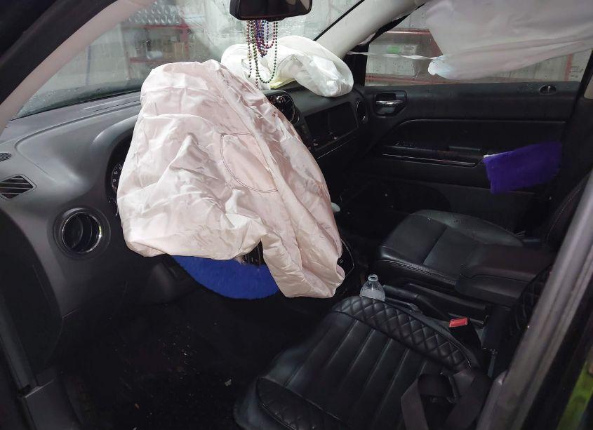 Photo 5 of 2013 Jeep Compass LIMITED (VIN 1C4NJDCB2DD228622)