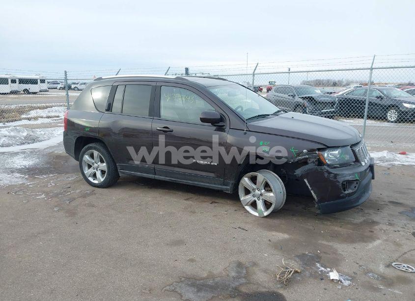 Photo 13 of 2014 Jeep Compass LIMITED (VIN 1C4NJDCB3ED734316)