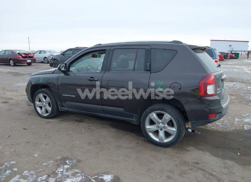 Photo 14 of 2014 Jeep Compass LIMITED (VIN 1C4NJDCB3ED734316)
