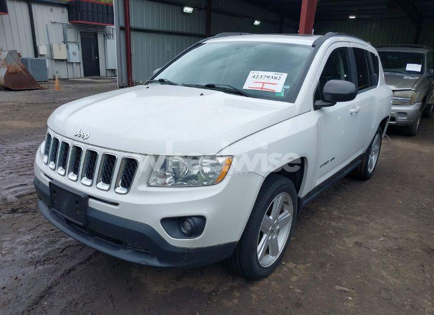 Photo 2 of 2013 Jeep Compass LIMITED (VIN 1C4NJDCB4DD199656)