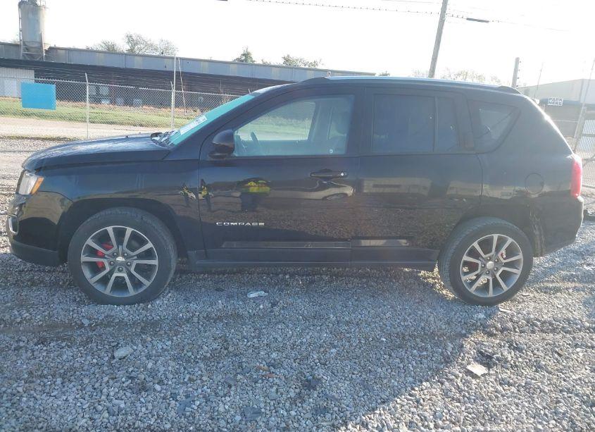 Photo 14 of 2014 Jeep Compass LIMITED (VIN 1C4NJDCB4ED700918)