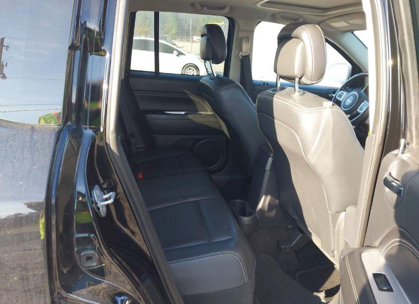 Photo 8 of 2014 Jeep Compass LIMITED (VIN 1C4NJDCB4ED700918)