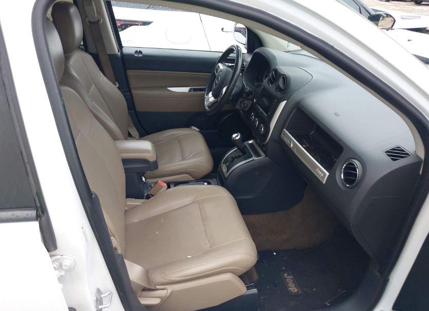 Photo 5 of 2014 Jeep Compass LIMITED (VIN 1C4NJDCB4ED708355)