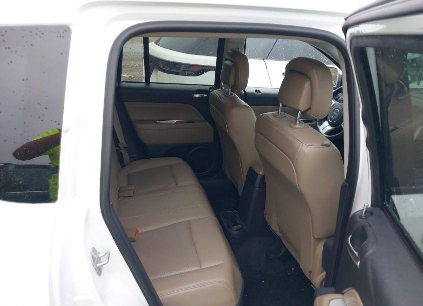 Photo 8 of 2014 Jeep Compass LIMITED (VIN 1C4NJDCB4ED708355)