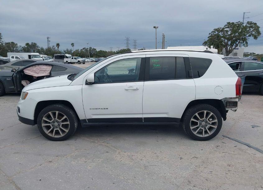 Photo 14 of 2014 Jeep Compass LIMITED (VIN 1C4NJDCB5ED779922)