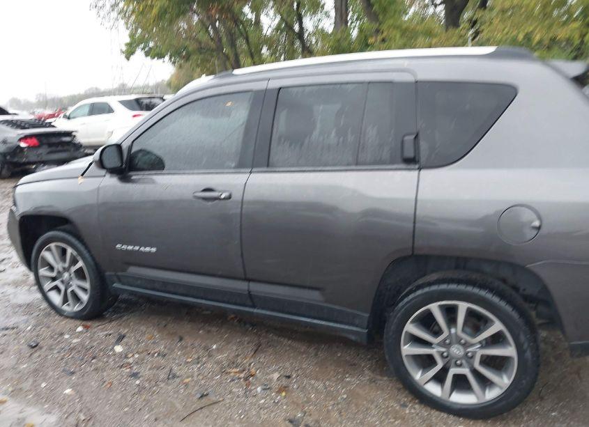 Photo 14 of 2014 Jeep Compass LIMITED (VIN 1C4NJDCB5ED924411)