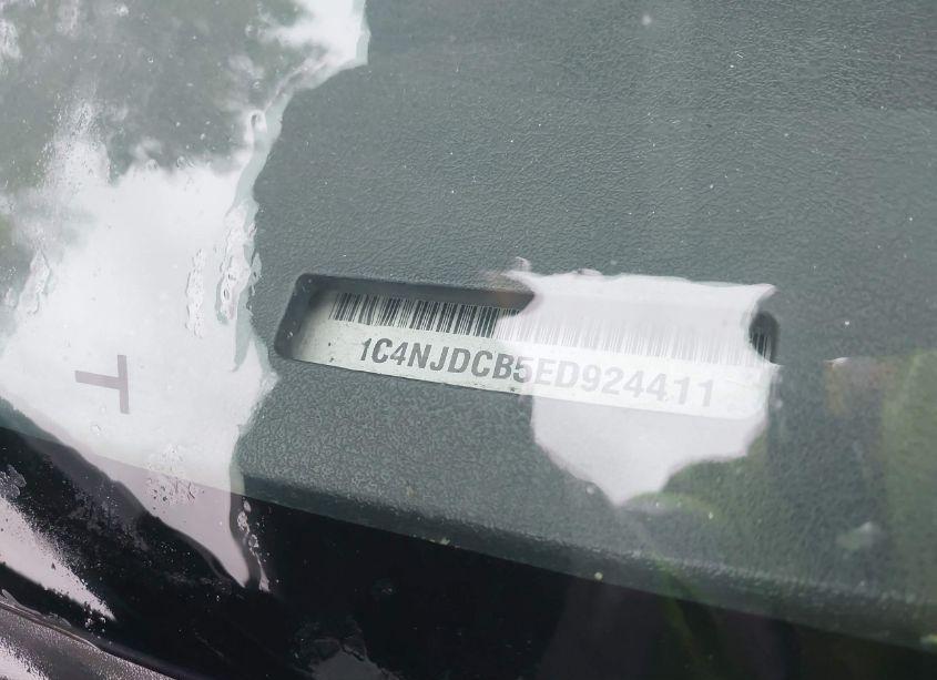 Photo 9 of 2014 Jeep Compass LIMITED (VIN 1C4NJDCB5ED924411)