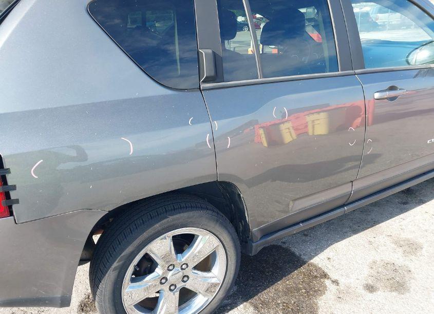 Photo 13 of 2014 Jeep Compass LIMITED (VIN 1C4NJDCB7ED509350)