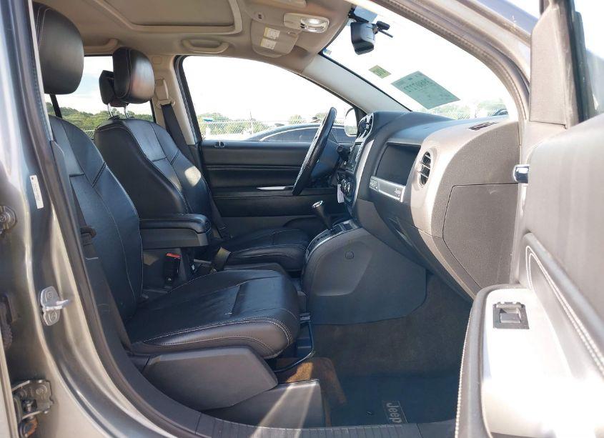 Photo 5 of 2014 Jeep Compass LIMITED (VIN 1C4NJDCB7ED509350)