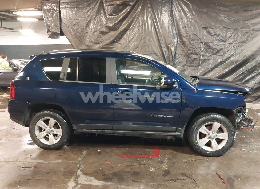 Photo 13 of 2014 Jeep Compass LIMITED (VIN 1C4NJDCB7ED563828)