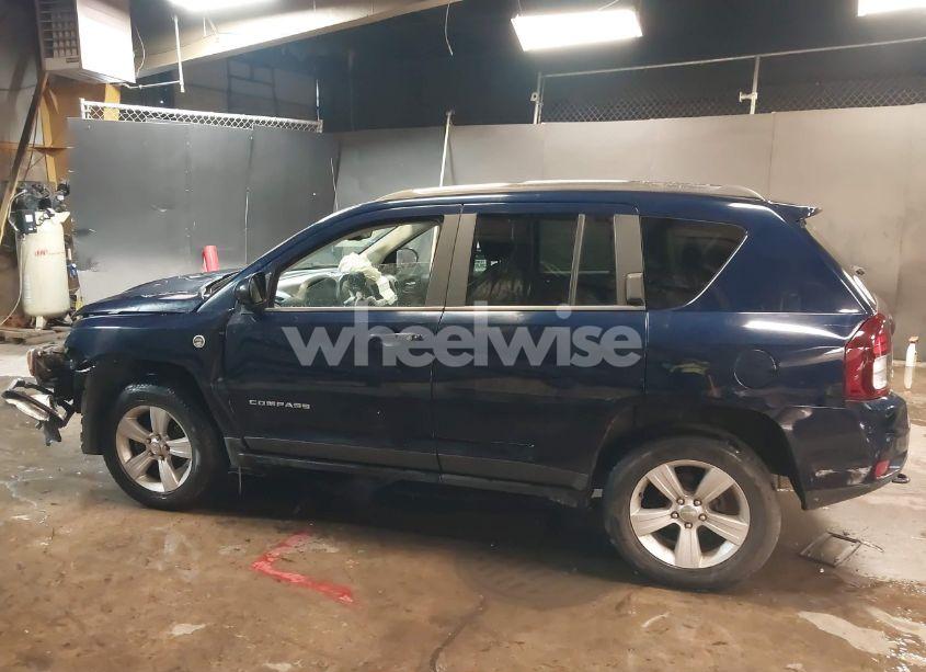 Photo 14 of 2014 Jeep Compass LIMITED (VIN 1C4NJDCB7ED563828)