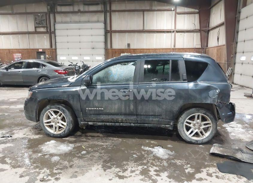 Photo 14 of 2014 Jeep Compass LIMITED (VIN 1C4NJDCB7ED705059)