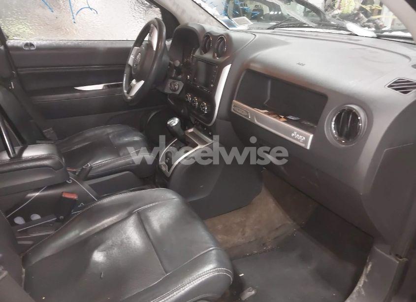 Photo 5 of 2014 Jeep Compass LIMITED (VIN 1C4NJDCB7ED705059)