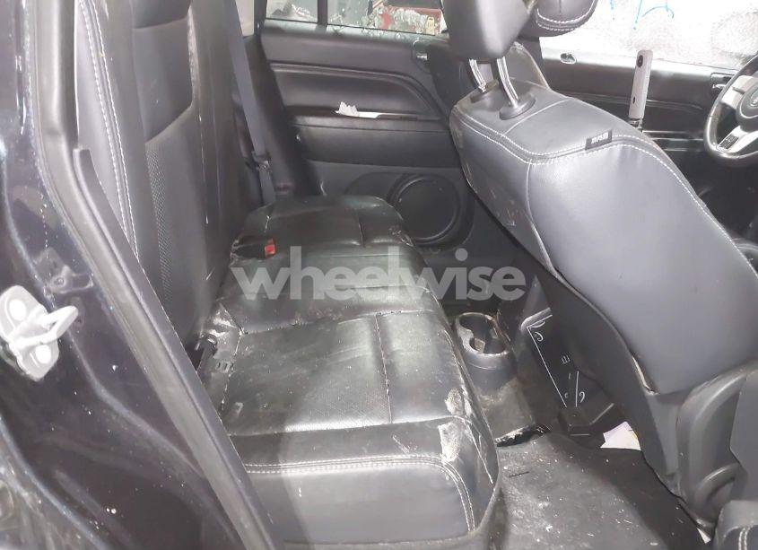 Photo 8 of 2014 Jeep Compass LIMITED (VIN 1C4NJDCB7ED705059)