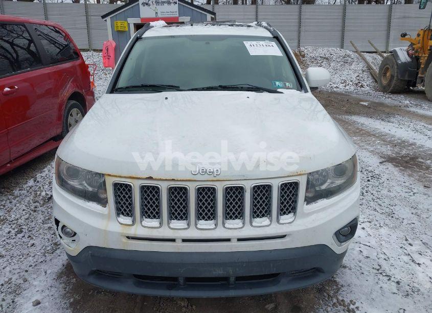 Photo 11 of 2015 Jeep Compass LIMITED (VIN 1C4NJDCB9FD216387)