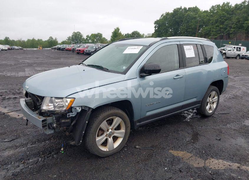 Photo 2 of 2013 Jeep Compass LATITUDE (VIN 1C4NJDEB0DD207720)
