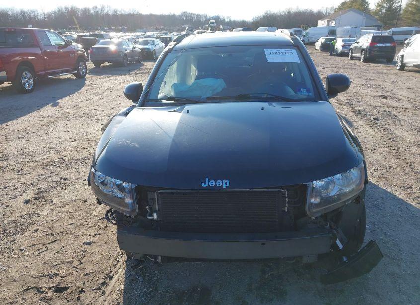 Photo 12 of 2014 Jeep Compass LATITUDE (VIN 1C4NJDEB0ED622098)