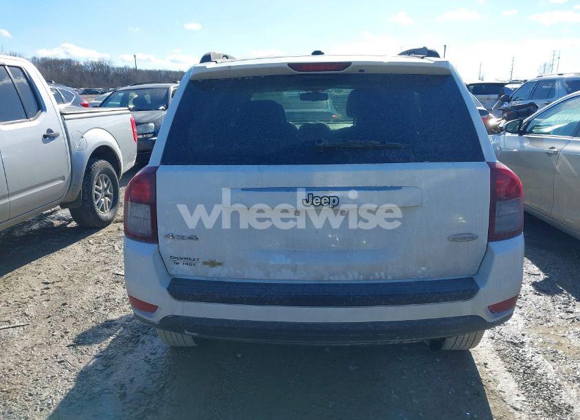 Photo 16 of 2014 Jeep Compass LATITUDE (VIN 1C4NJDEB0ED659524)